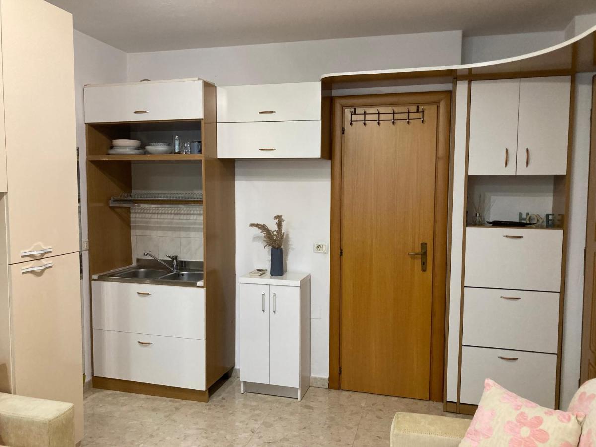 Piazza Center Studio Тирана Экстерьер фото